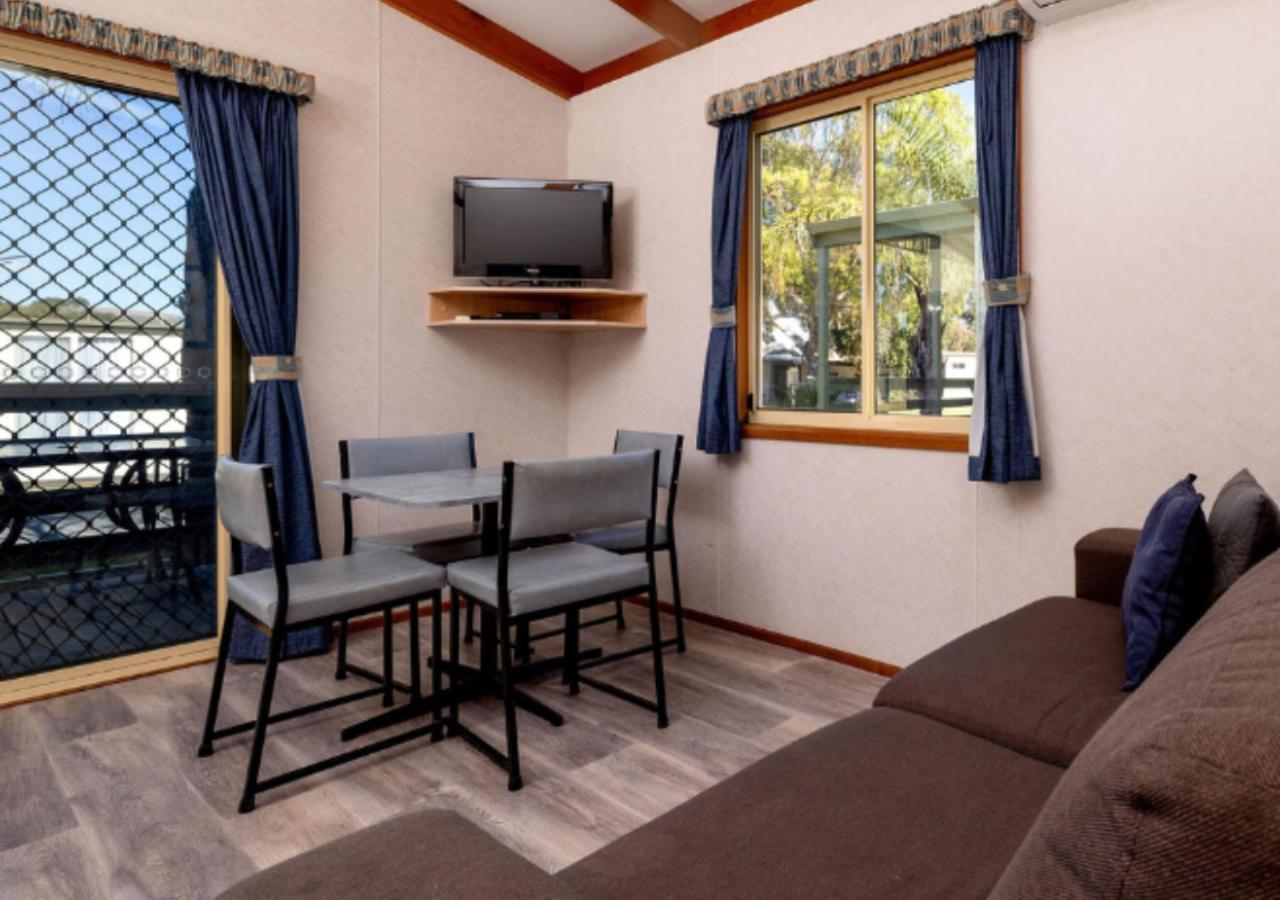 נורמנוויל Beachside Holiday Park מראה חיצוני תמונה